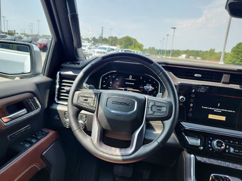 Certified 2026 GMC Sierra 1500 Denali Ultimate AWD/4WD image 18