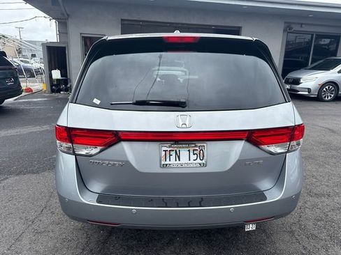 Used 2017 Honda Odyssey Touring image 3