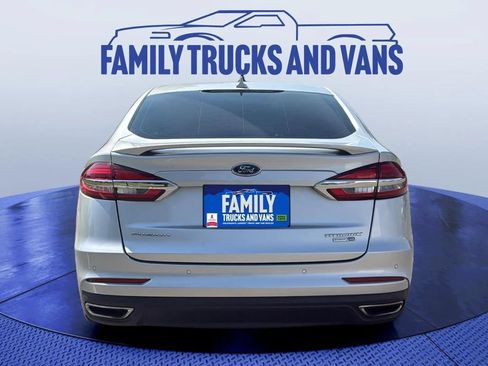 Used 2019 Ford Fusion Titanium AWD/4WD image 4