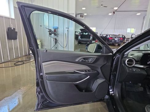 Used 2025 Chevrolet Trax ACTIV w/ Driver Confidence Package FWD image 22