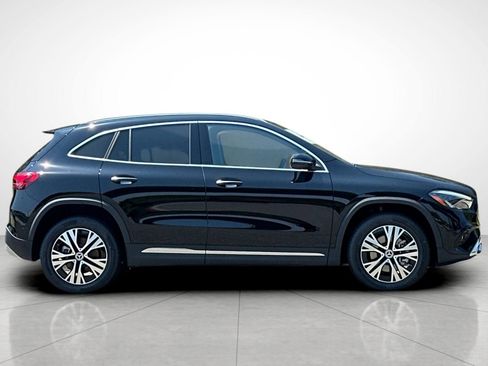 New 2025 Mercedes-Benz GLA 250 image 30