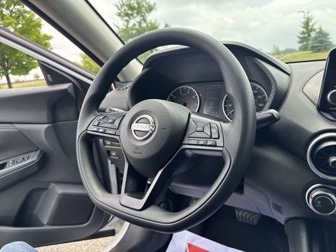 Used 2025 Nissan Sentra S w/ Lighting Package FWD image 21
