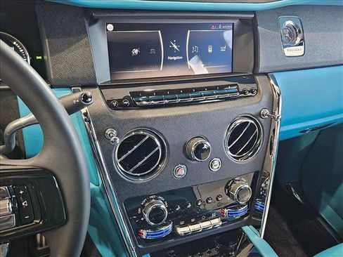 Used 2024 Rolls-Royce Cullinan image 14