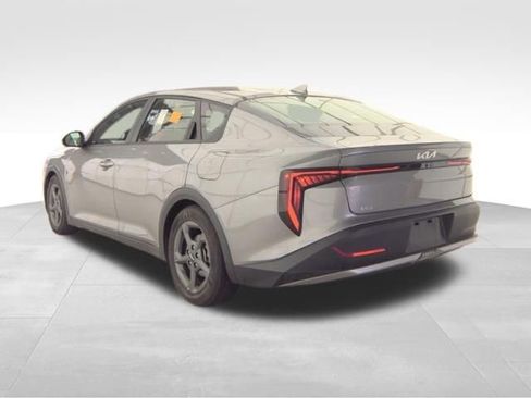 Used 2025 Kia K4 LXS FWD image 7