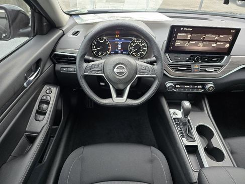 New 2025 Nissan Altima 2.5 SV w/ SV Special Edition Package image 14