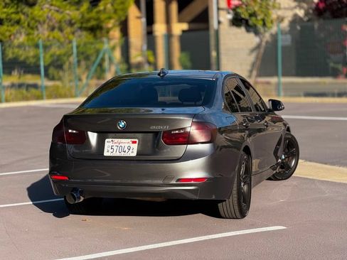 Used 2014 BMW 320i Sedan RWD image 9