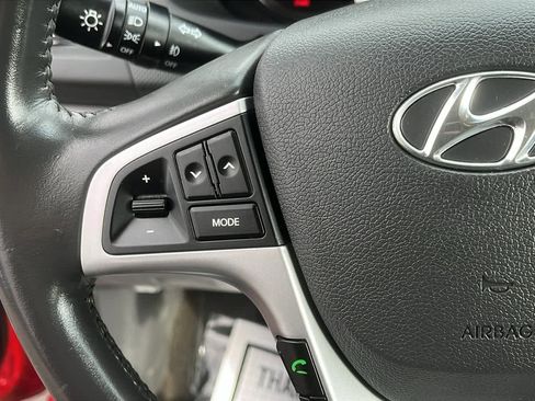 Used 2014 Hyundai Accent SE image 13