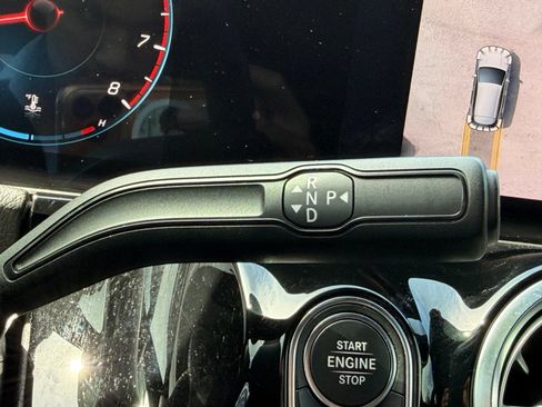 Used 2021 Mercedes-Benz GLA 250 4MATIC w/ Premium Package image 22