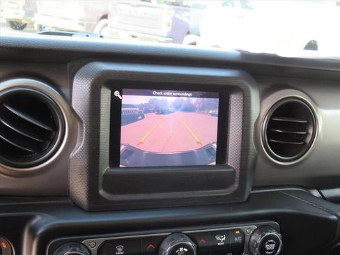 Used 2020 Jeep Gladiator Sport w/ Quick Order Package 24S image 23