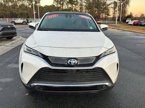 Used 2021 Toyota Venza Limited image 7