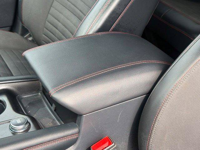 Used 2025 Ford Explorer ST-Line w/ ST-Line Street Pack AWD/4WD image 12