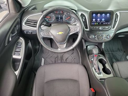 Used 2024 Chevrolet Malibu RS w/ LPO, Floor Liner Package FWD image 7