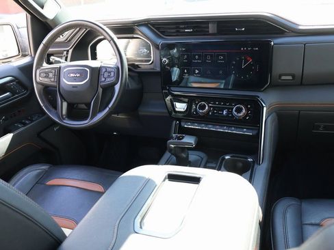 Used 2022 GMC Sierra 1500 AT4 w/ AT4 Premium Package image 19