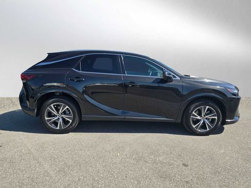 Used 2024 Lexus RX 350 FWD w/ Technology Package image 2