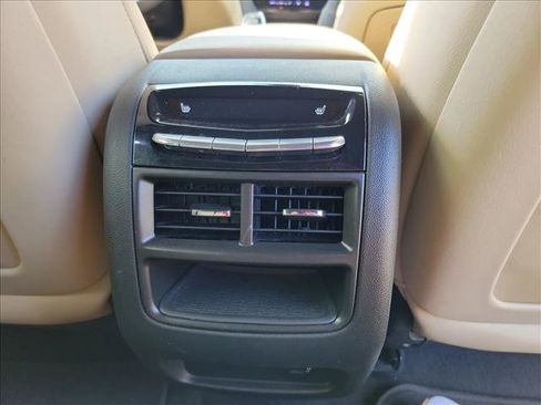 Used 2017 Cadillac XT5 Luxury w/ Driver Awareness Package FWD image 17