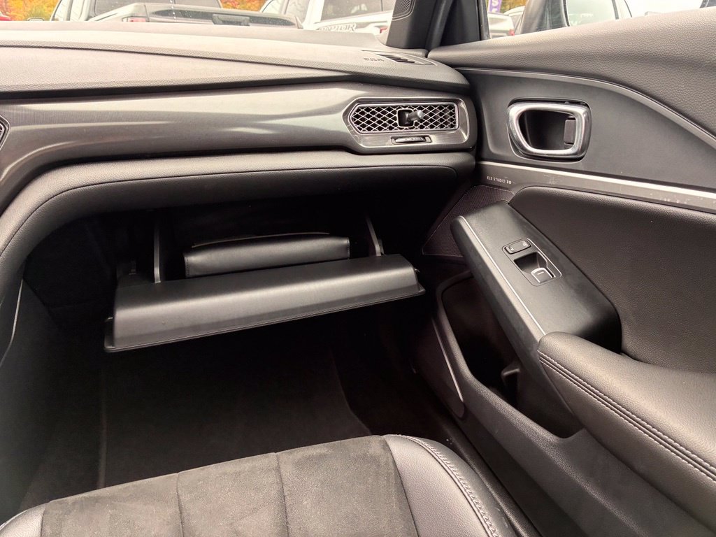 Used 2025 Acura Integra A-Spec w/ Technology Package FWD image 38
