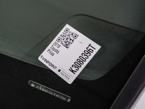 Certified 2019 Toyota Prius L Eco FWD image 29