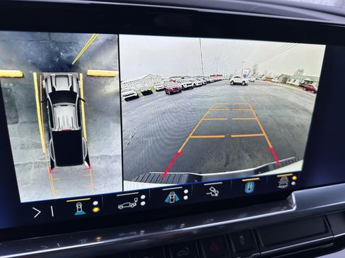 Used 2024 Chevrolet Silverado 3500 High Country image 19