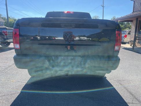 Used 2015 RAM 1500 Express AWD/4WD image 7