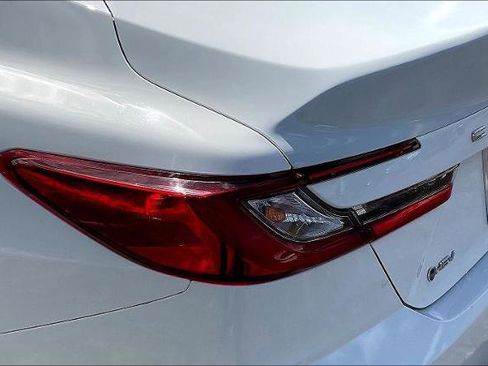Used 2025 Toyota Camry LE FWD image 22