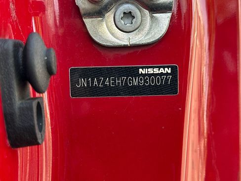 Used 2016 Nissan 370Z Coupe RWD image 30