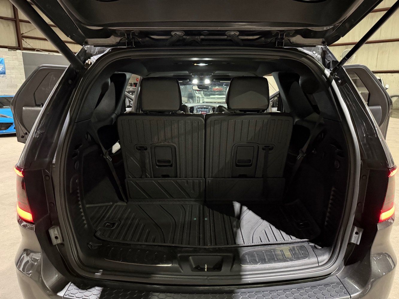 Used 2020 Dodge Durango R/T w/ Blacktop Package AWD/4WD image 20