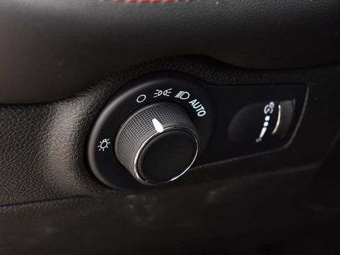 Used 2024 Dodge Durango GT AWD/4WD image 12
