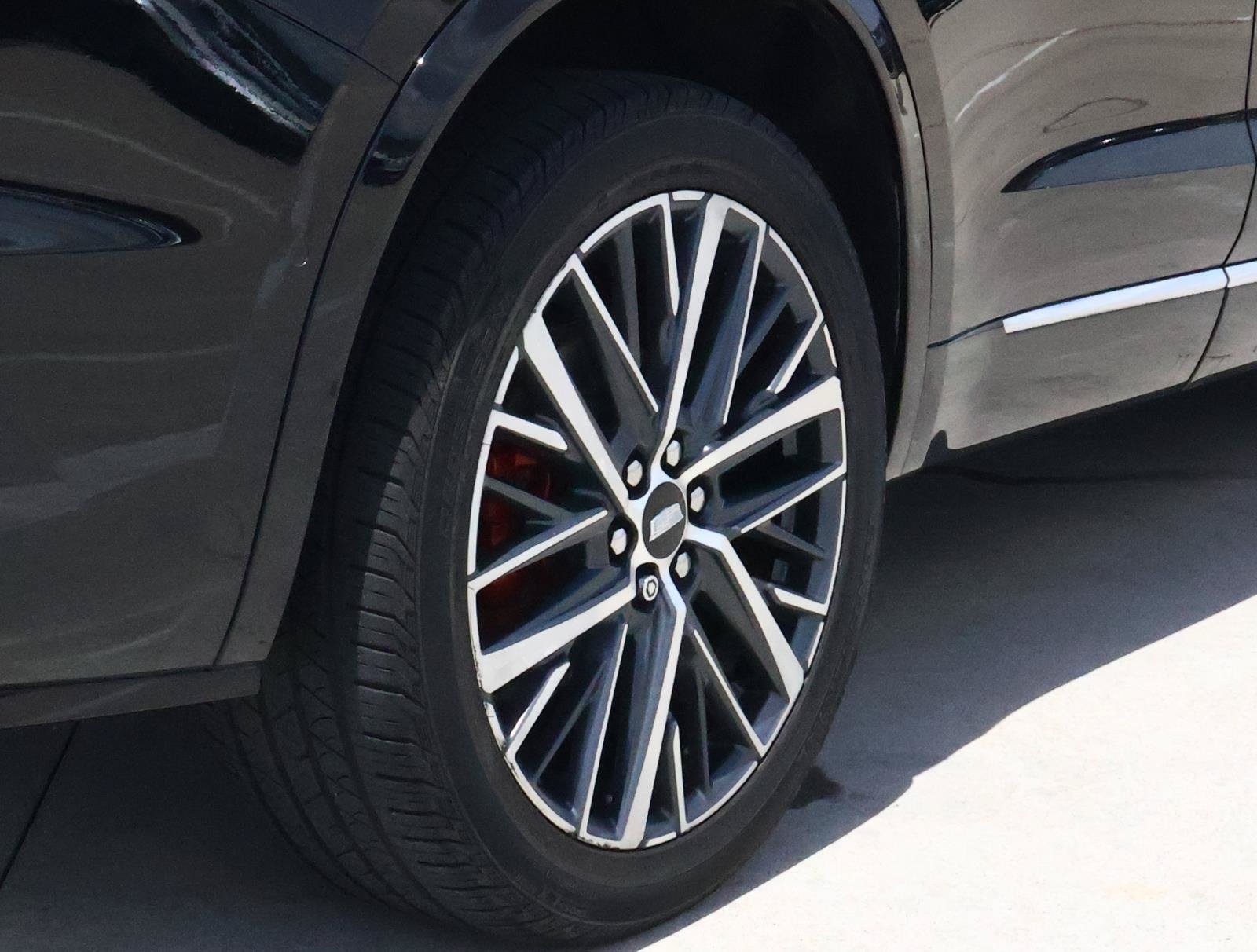 Used 2023 Cadillac XT6 Sport w/ Platinum Package AWD/4WD image 12