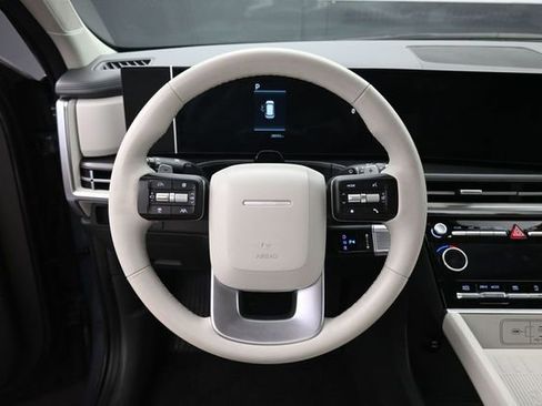 Used 2025 Hyundai Santa Fe SEL AWD/4WD image 22