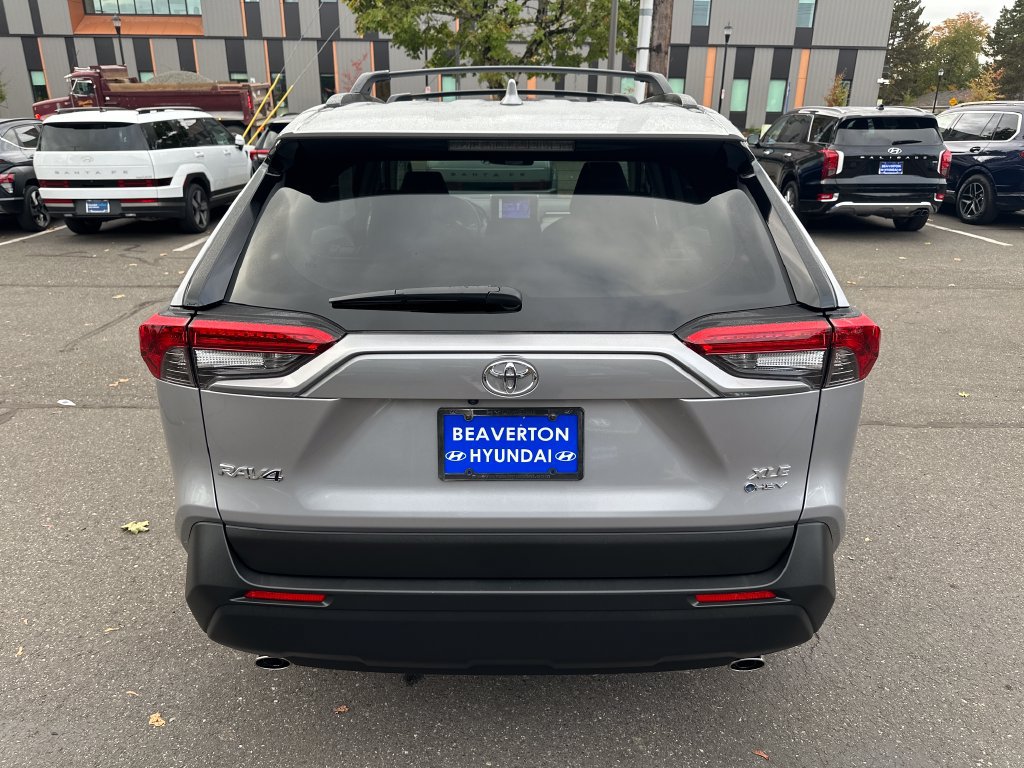 Used 2025 Toyota RAV4 XLE w/ Convenience Package AWD/4WD image 5