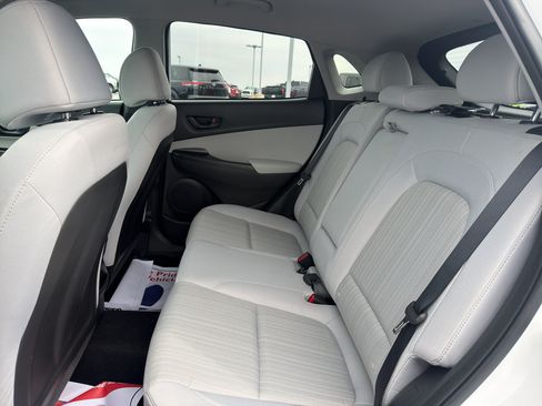 Used 2023 Hyundai Kona SEL AWD/4WD image 10