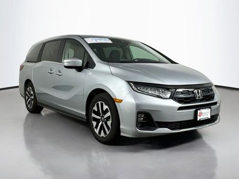 Used 2026 Honda Odyssey EX-L image 1