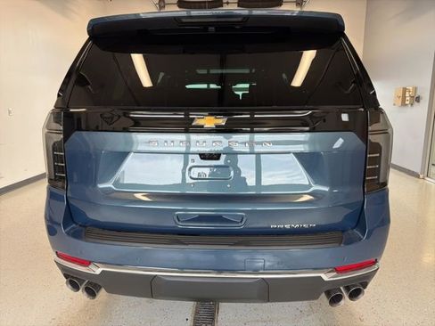 New 2026 Chevrolet Suburban Premier image 8