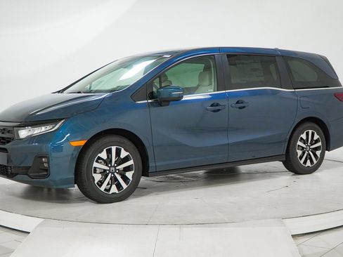 New 2026 Honda Odyssey EX-L image 3