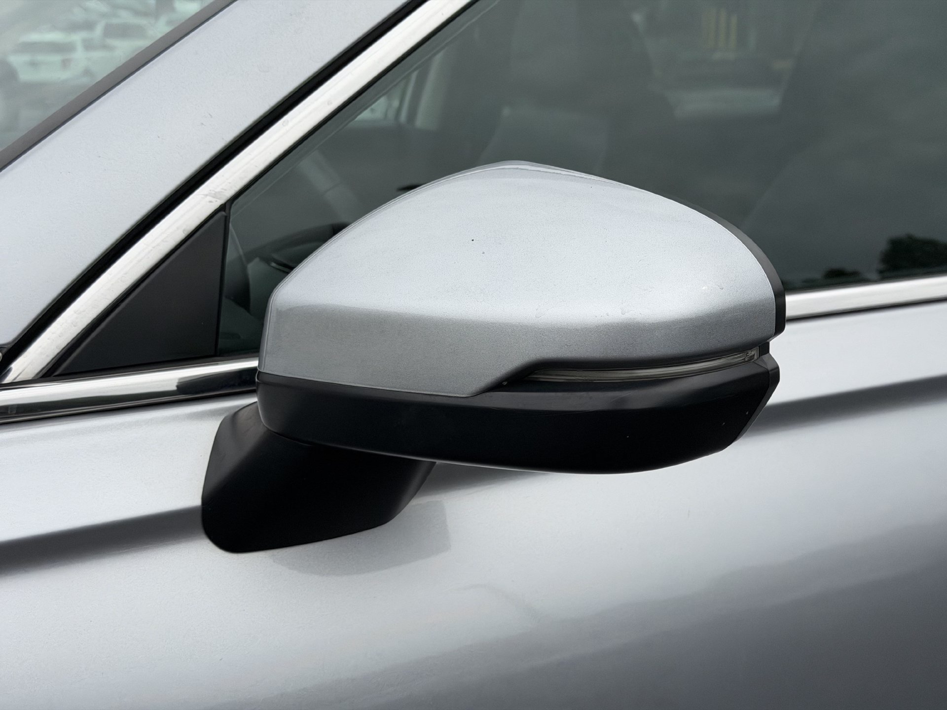 Used 2025 Honda CR-V EX-L image 23