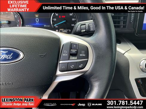 Used 2023 Ford Explorer XLT AWD/4WD image 12