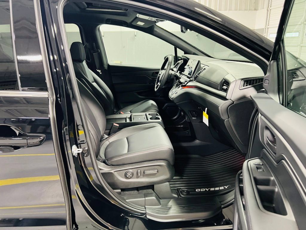 New 2026 Honda Odyssey Sport-L image 34