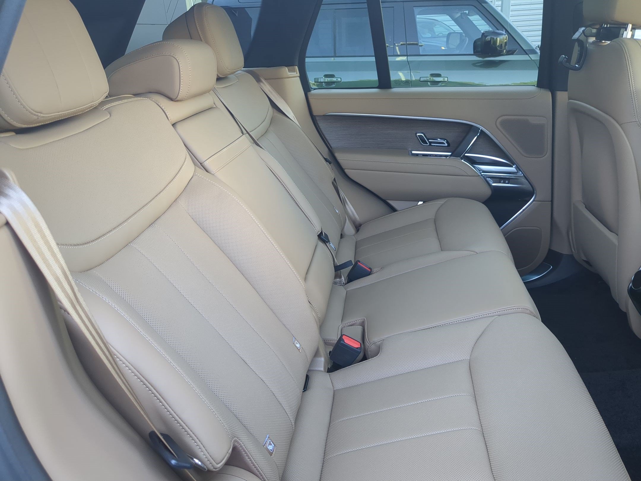 New 2027 Land Rover Range Rover SE AWD/4WD image 30