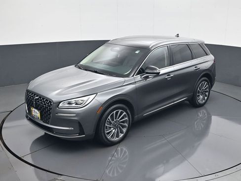 Used 2023 Lincoln Corsair Reserve w/ Equipment Group 201A image 13