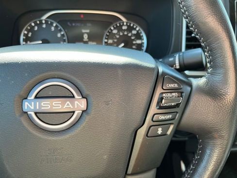 Used 2023 Nissan Frontier SV w/ SV Convenience Package image 28