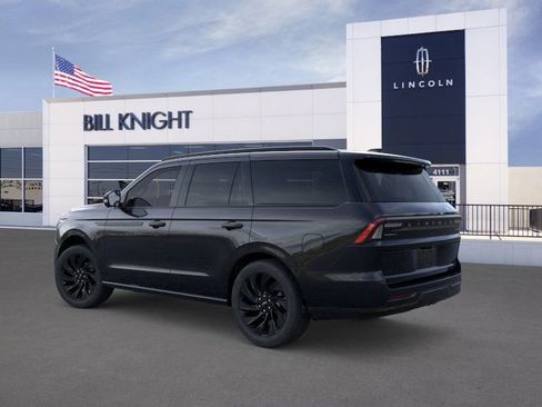 New 2025 Lincoln Navigator Reserve w/ Jet Appearance Package image 4