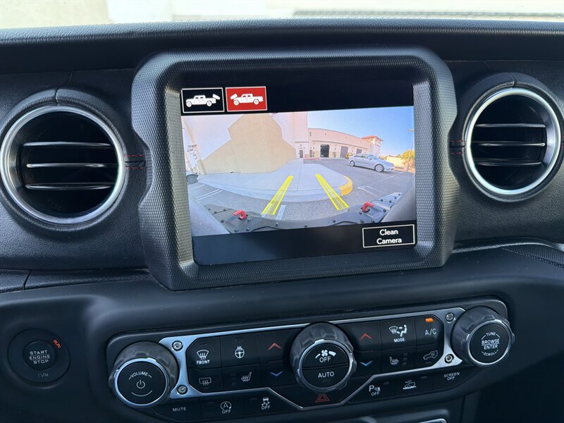 Used 2020 Jeep Gladiator Rubicon AWD/4WD image 24