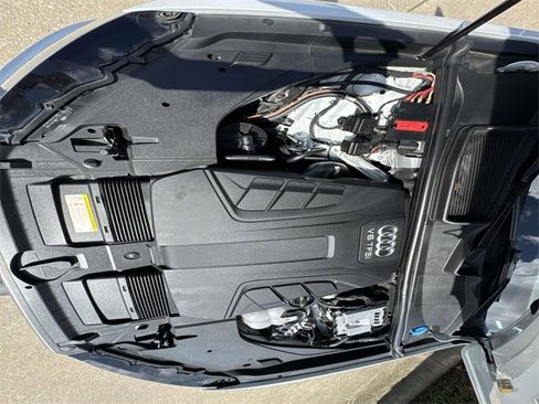 Used 2018 Audi Q7 3.0T Prestige w/ Prestige Package image 10