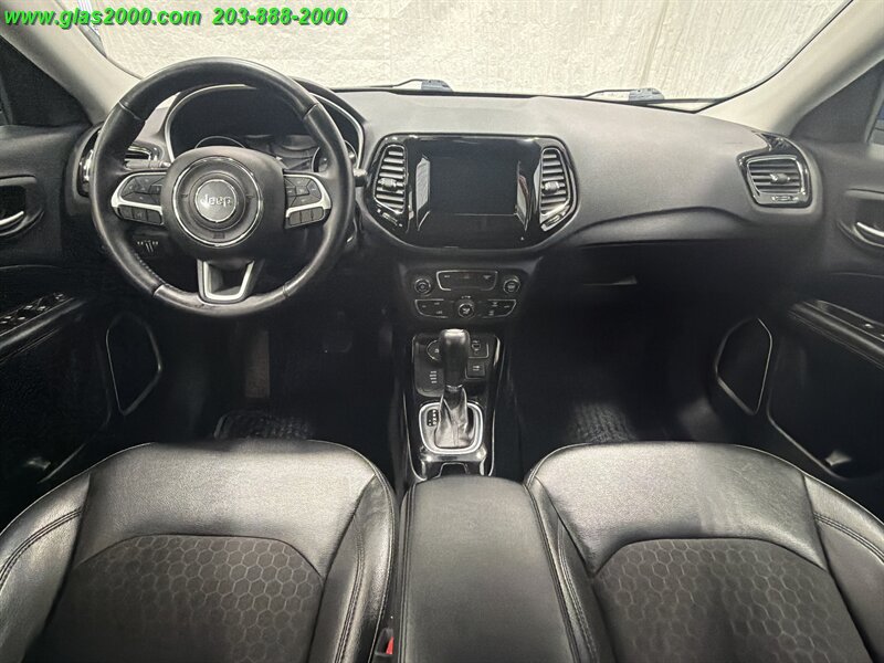 Used 2020 Jeep Compass Latitude AWD/4WD image 6