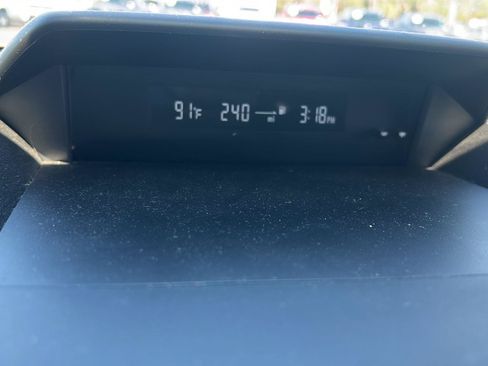 Used 2019 Subaru Forester Premium w/ All-Weather Package AWD/4WD image 10