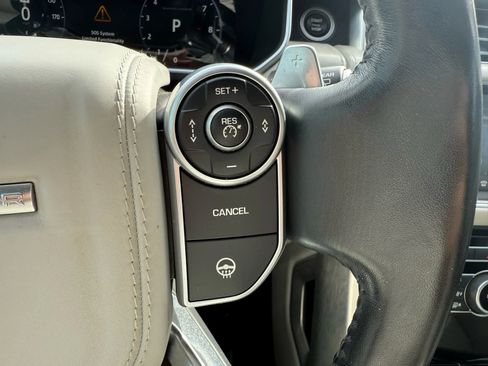 Used 2017 Land Rover Range Rover Long Wheelbase Autobiography image 15