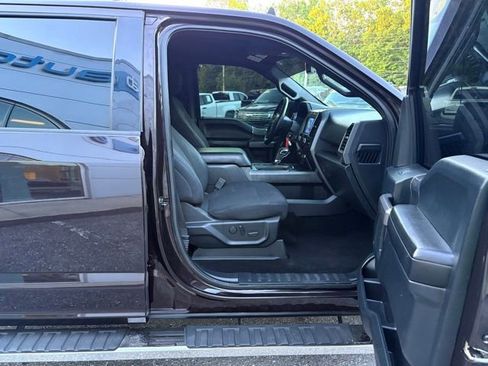 Used 2019 Ford F150 XLT w/ Equipment Group 302A Luxury AWD/4WD image 31