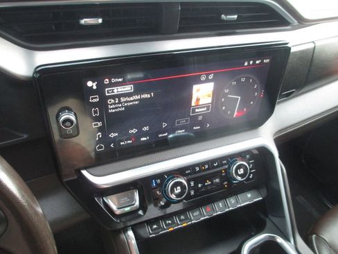 Used 2022 GMC Sierra 1500 Denali AWD/4WD image 32