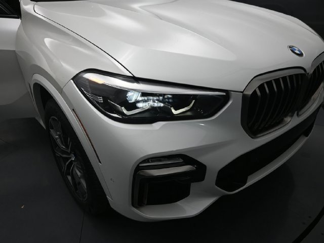 Used 2020 BMW X5 M50i w/ Premium Package AWD/4WD image 17