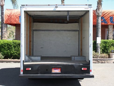 Used 2019 Ford E-350 and Econoline 350 Super Duty image 7